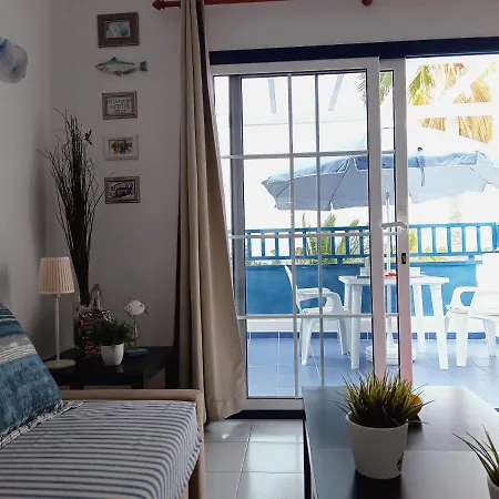 Aguazul - A Pie De Piscina Y Vistas Al Mar