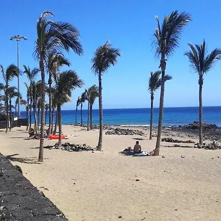 Aguazul - A Pie De Piscina Y Vistas Al Mar * Puerto del Carmen (Lanzarote)